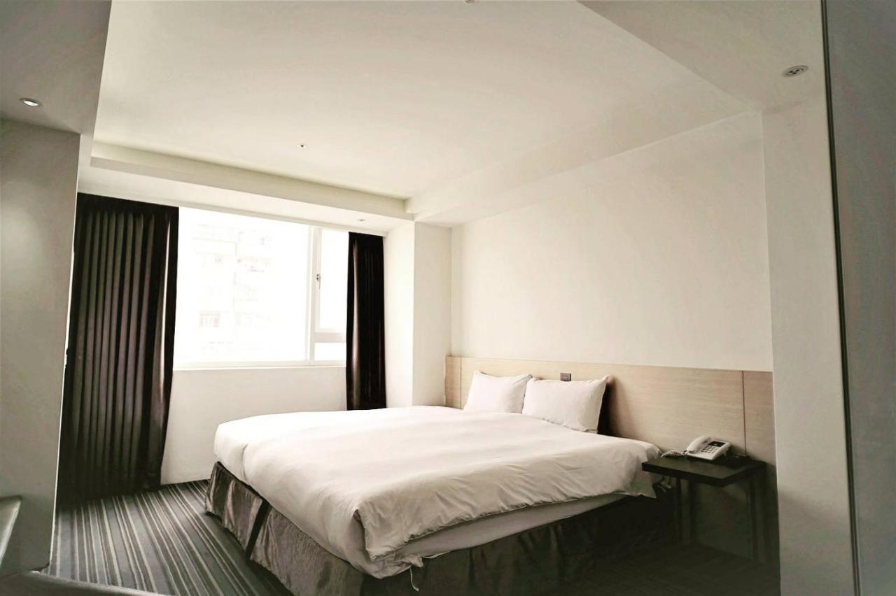 De Reve Express Hotel Kota Chiayi Bagian luar foto