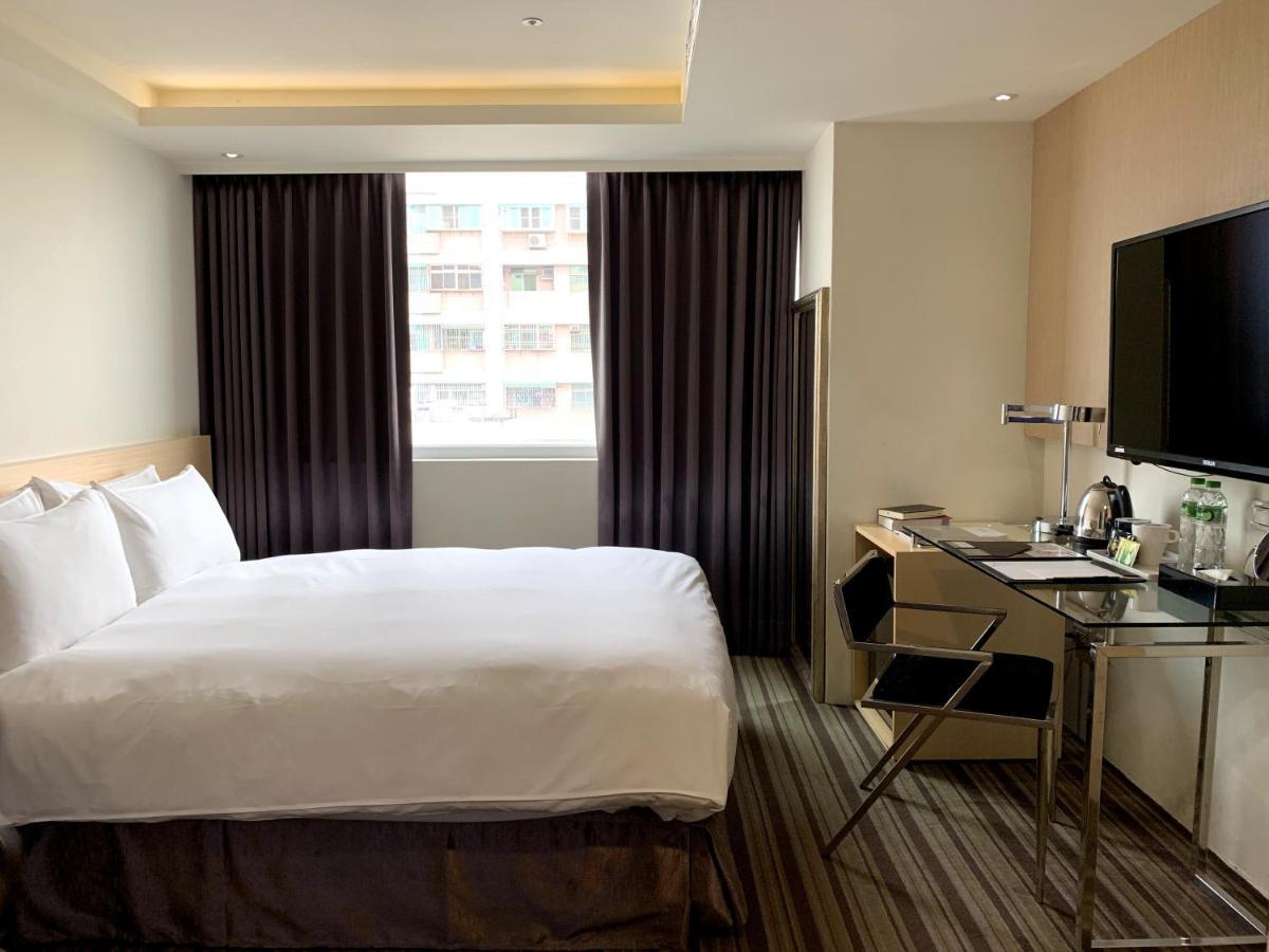 De Reve Express Hotel Kota Chiayi Bagian luar foto