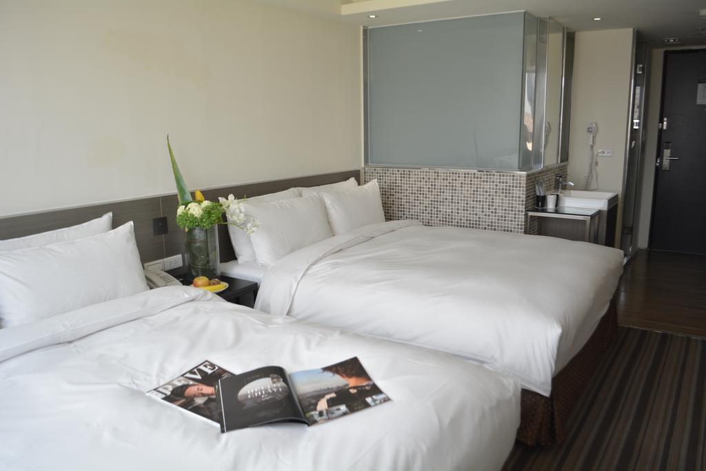 De Reve Express Hotel Kota Chiayi Bagian luar foto