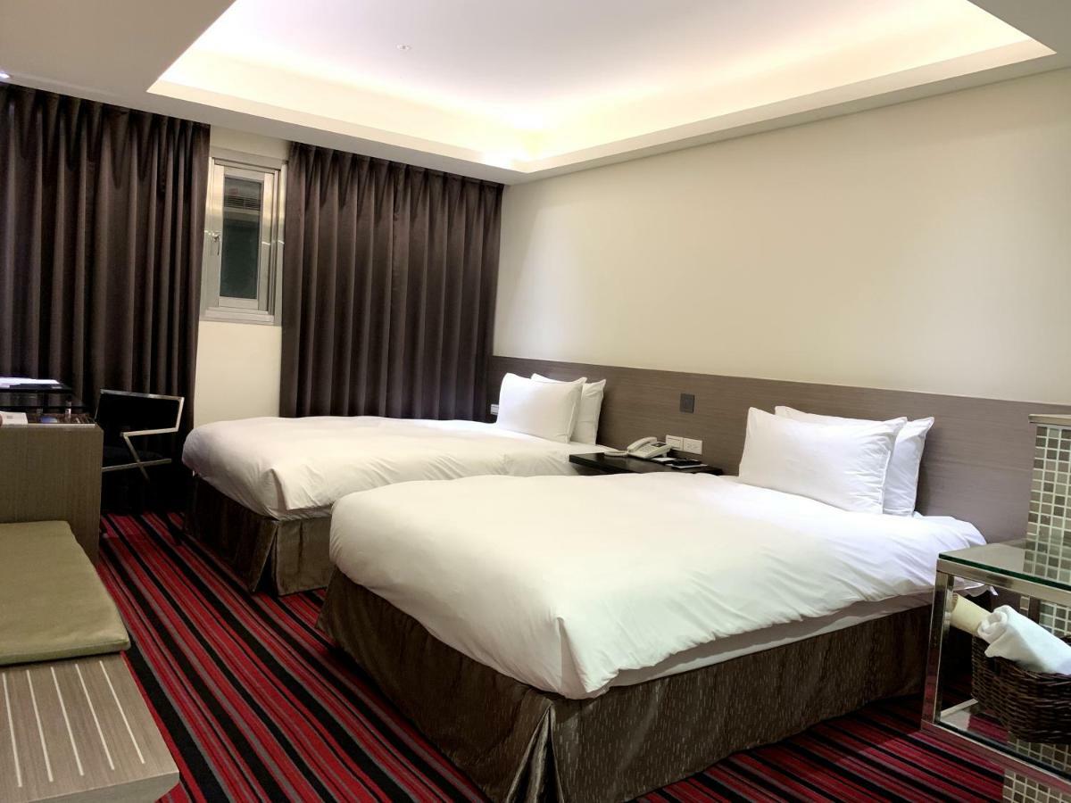 De Reve Express Hotel Kota Chiayi Bagian luar foto