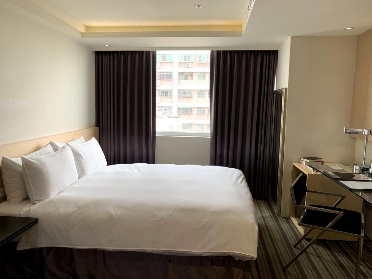 De Reve Express Hotel Kota Chiayi Bagian luar foto