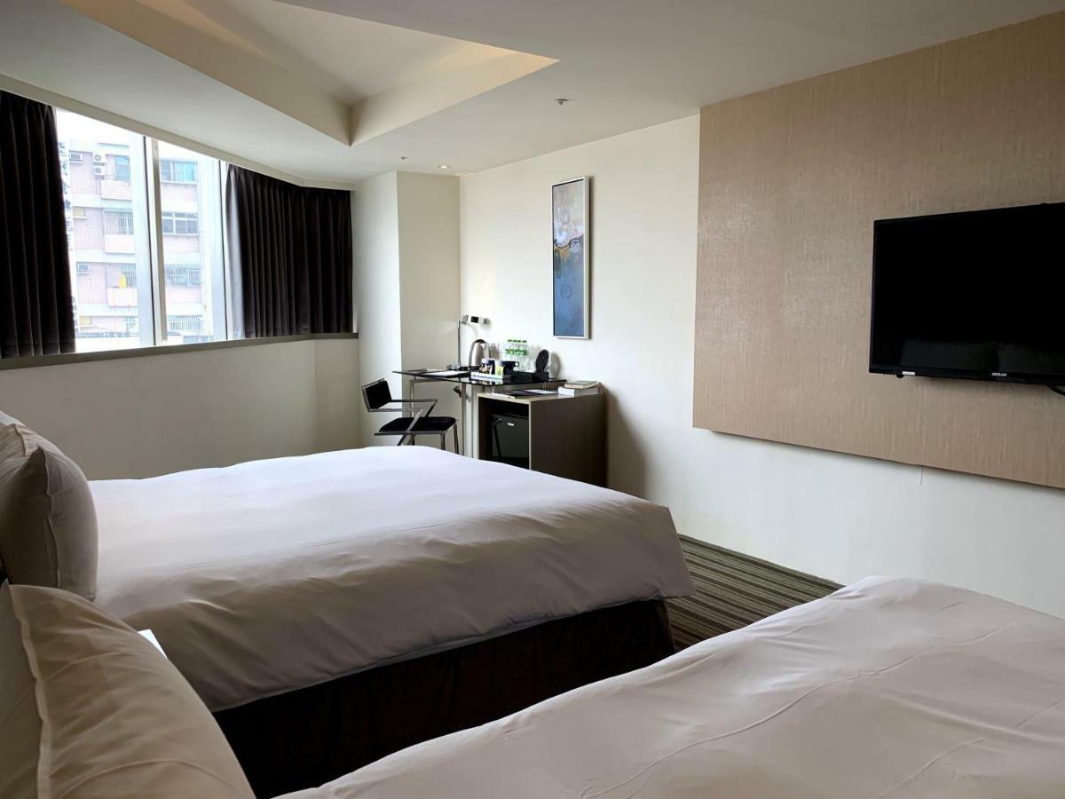 De Reve Express Hotel Kota Chiayi Bagian luar foto